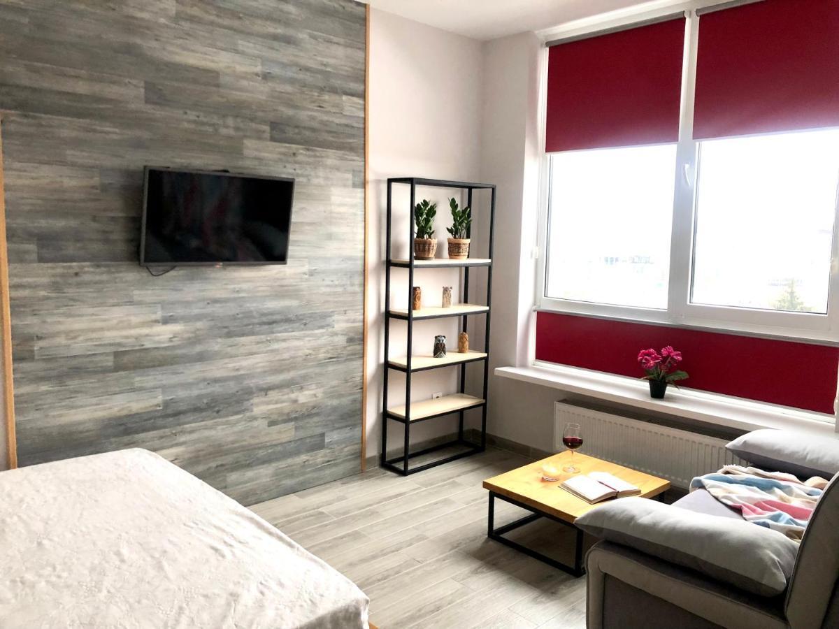Osapart Beautiful Apartment In A Complex Semycvit Leópolis Exterior foto