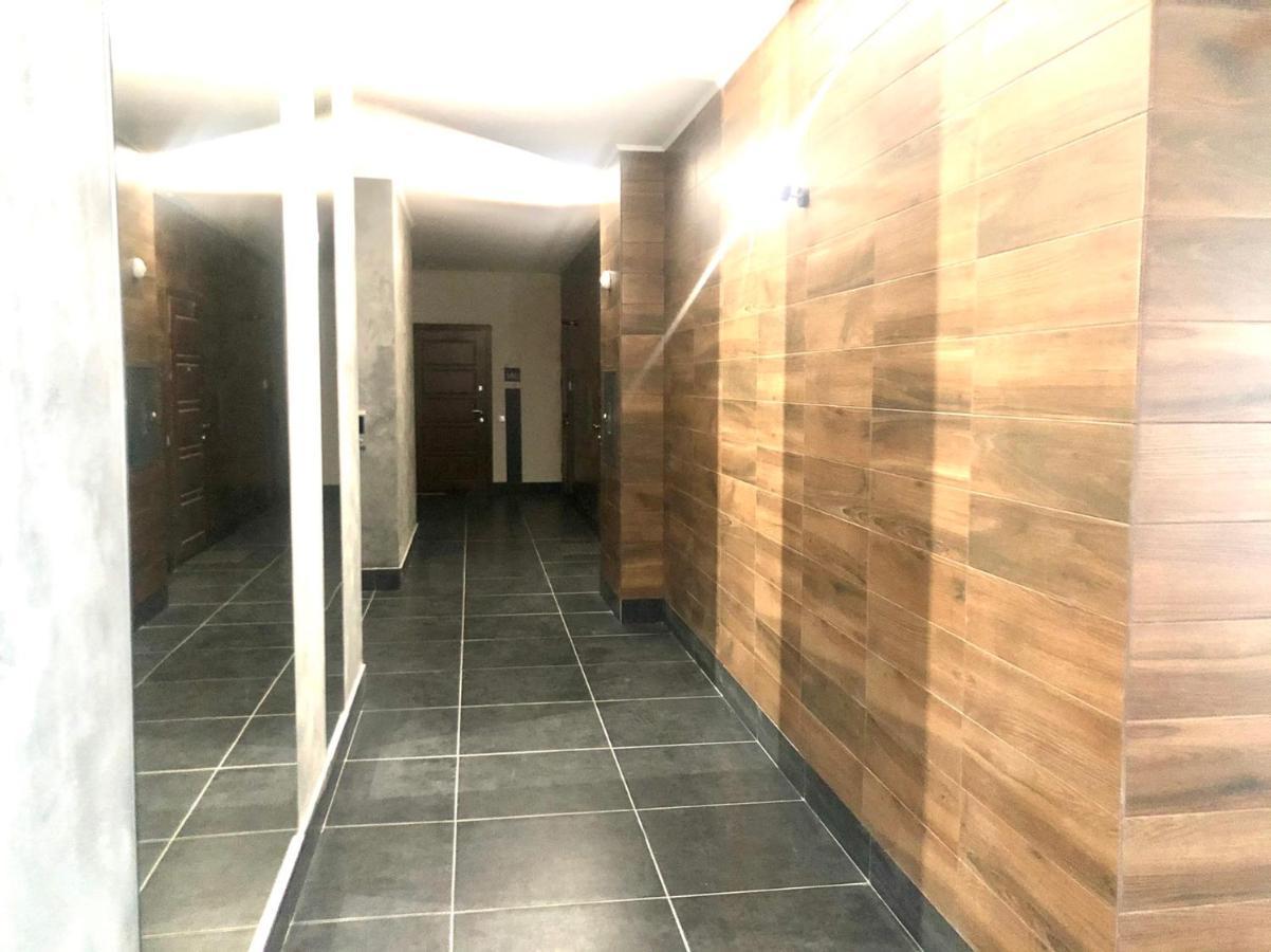 Osapart Beautiful Apartment In A Complex Semycvit Leópolis Exterior foto