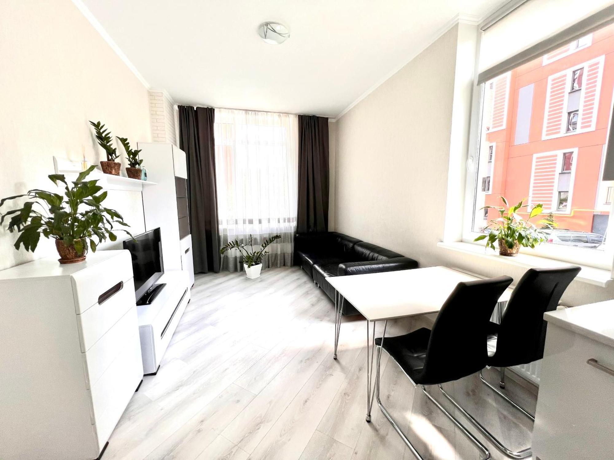 Osapart Beautiful Apartment In A Complex Semycvit Leópolis Exterior foto