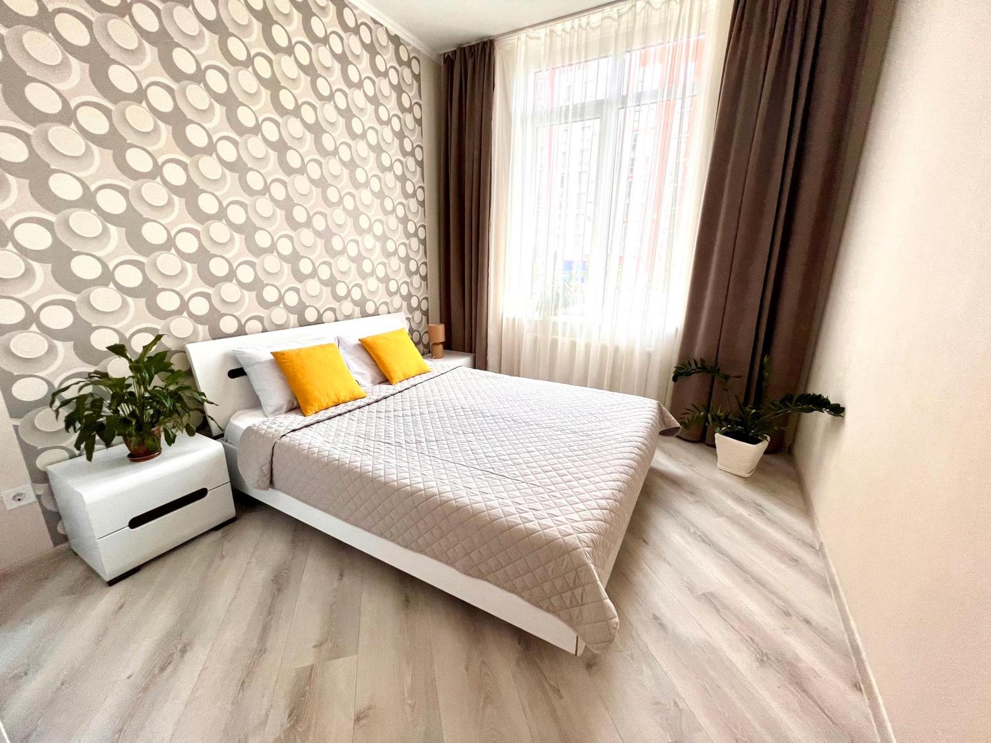 Osapart Beautiful Apartment In A Complex Semycvit Leópolis Exterior foto