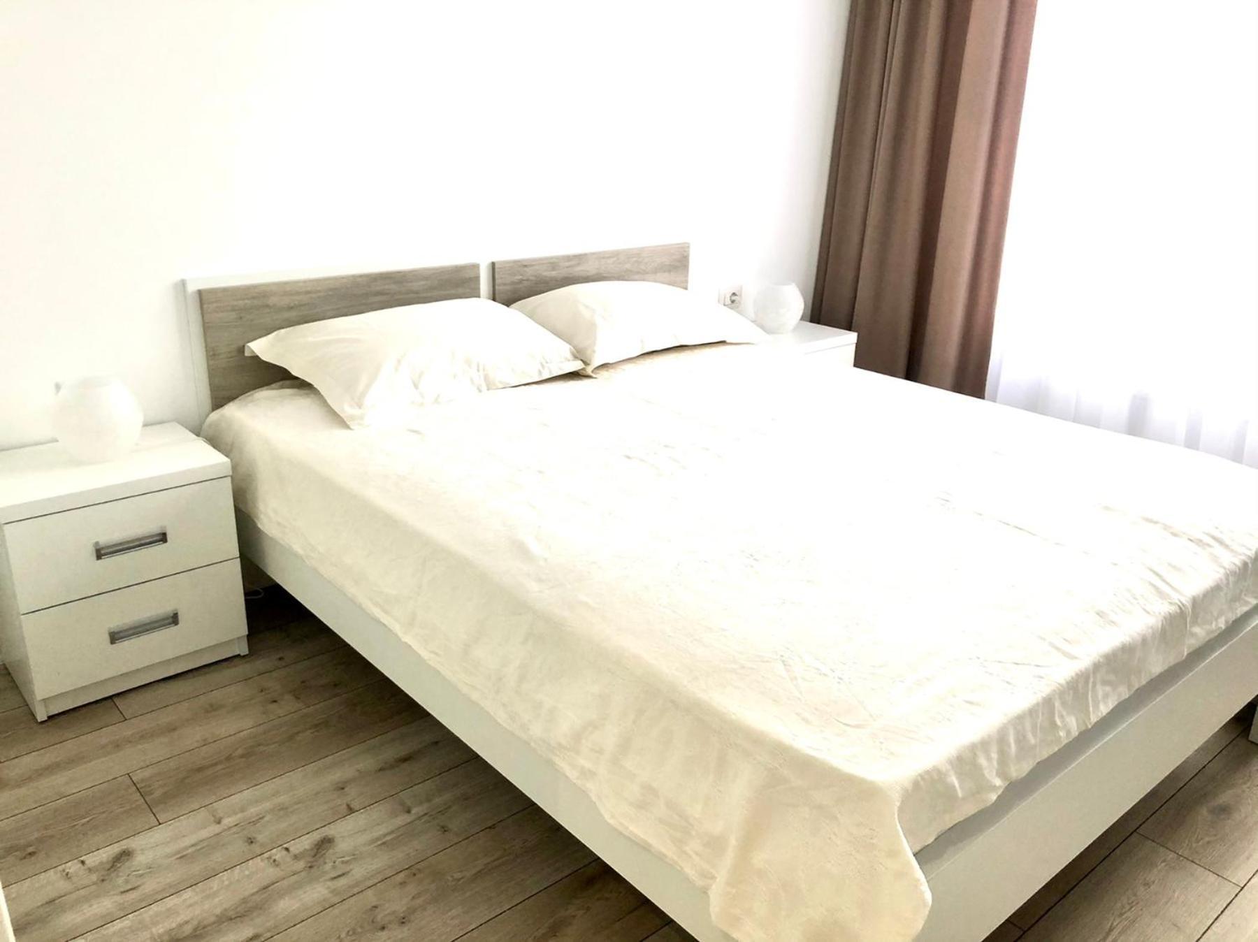 Osapart Beautiful Apartment In A Complex Semycvit Leópolis Exterior foto