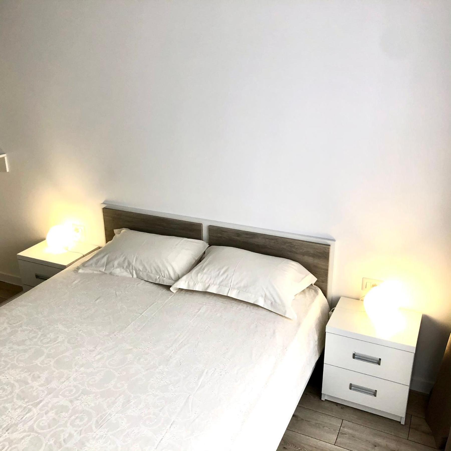 Osapart Beautiful Apartment In A Complex Semycvit Leópolis Exterior foto
