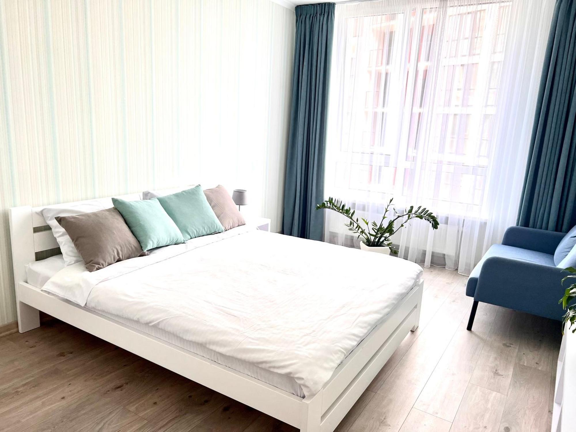 Osapart Beautiful Apartment In A Complex Semycvit Leópolis Exterior foto